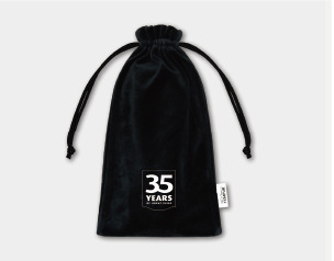 35周年ロゴ入り専用ケース